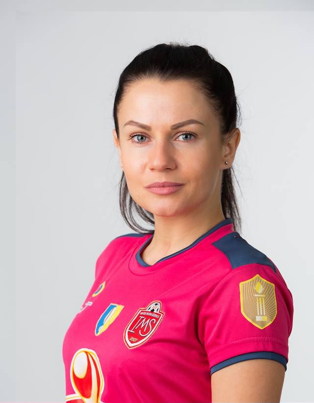 Iryna Bavzeniuk